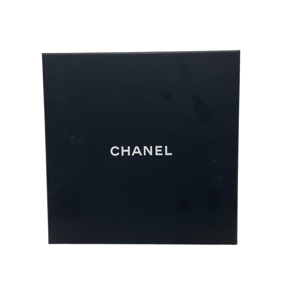Chanel Vintage Pearl and Aqua Resin Embellished Gold Enamel Chunky Bangle Bracel - Picture 7 of 7